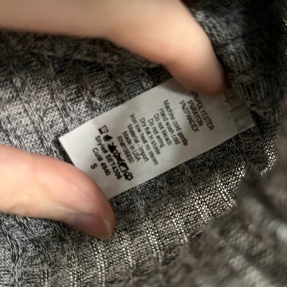 Knit top and skirt set - Picture 2 of 3